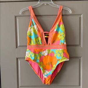 TRINA TURK ONE PIECE BATHING SUIT 10 COLORFUL
